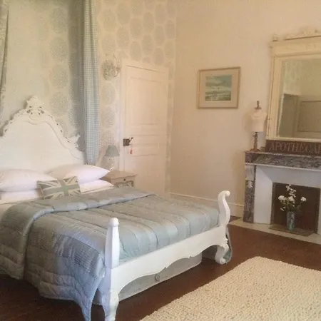 Bed and Breakfast Chateau La Roussille